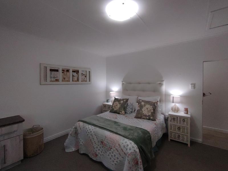 5 Bedroom Property for Sale in Fraaiuitsig Western Cape